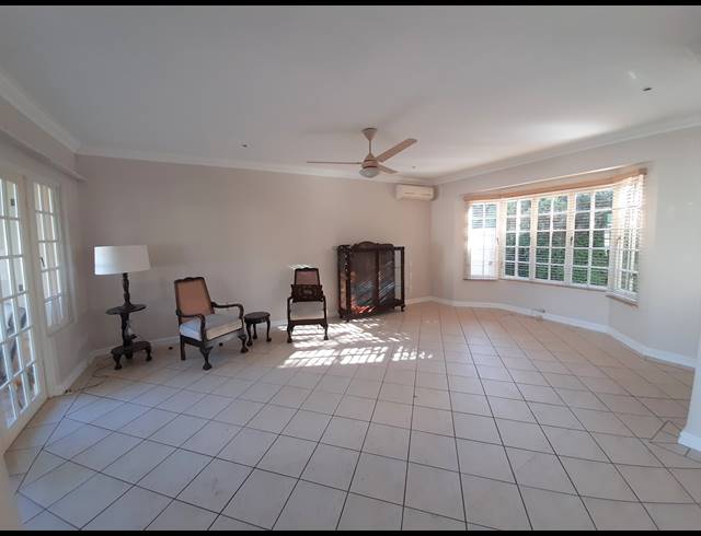 2 BEDROOM TOWNHOUSE TO LET IN SOMERSET VALLEY ESTATE